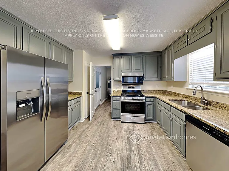 3295 Franklin Forest Dr — Photo 9