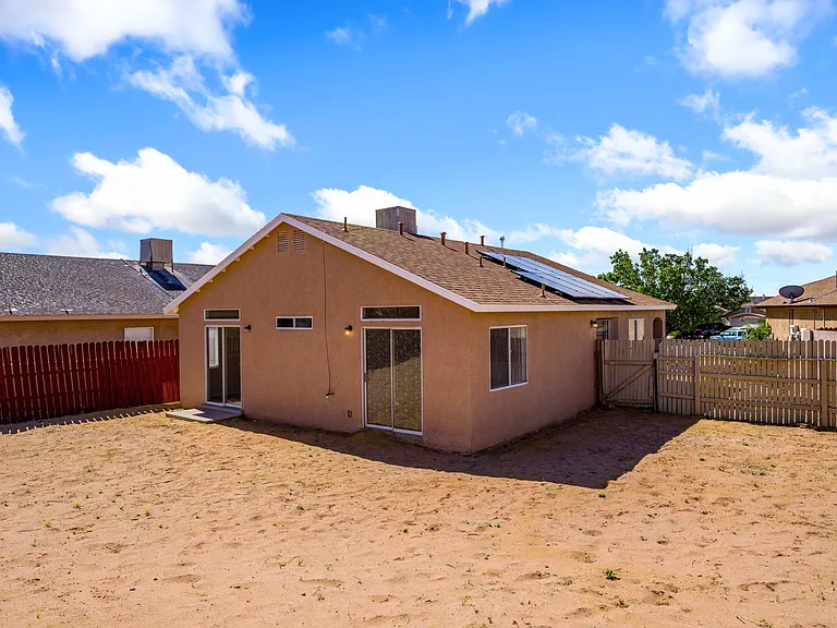4705 Chow Ct NE — Photo 34