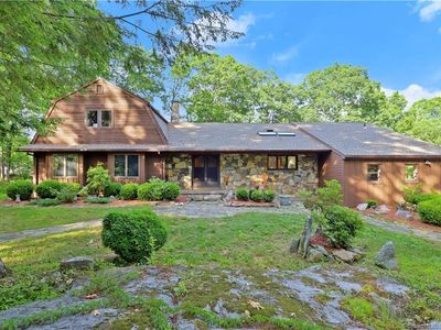 11 High View Terrace, New Fairfield, CT, 06812