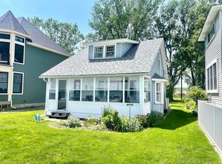 9964 N River Rd, Clay, MI 48001