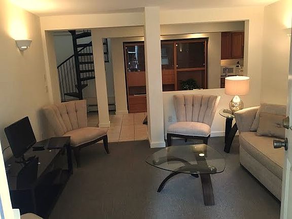 5th image of 123 Highland Pl APT 1