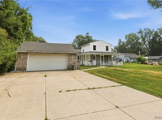 6709 Hamilton Dr, Derby, NY 14047