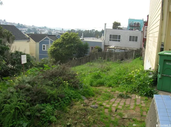 868 Moultrie St, San Francisco, CA 94110