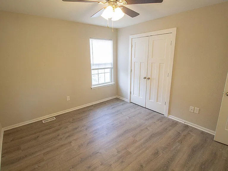 1401 Bodie Dr — Photo 22