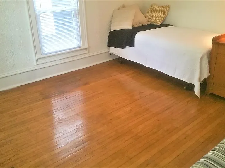 630 Atwood St NE — Photo 9