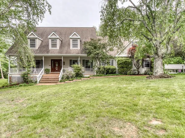 316 John St, Marion, VA 24354