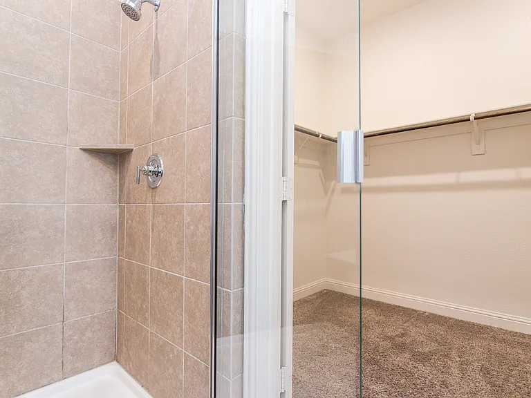 7504 Palisades Dr — Photo 9
