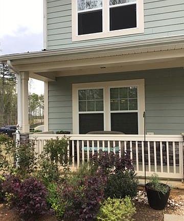 2nd image of 3164 Graceland Cres