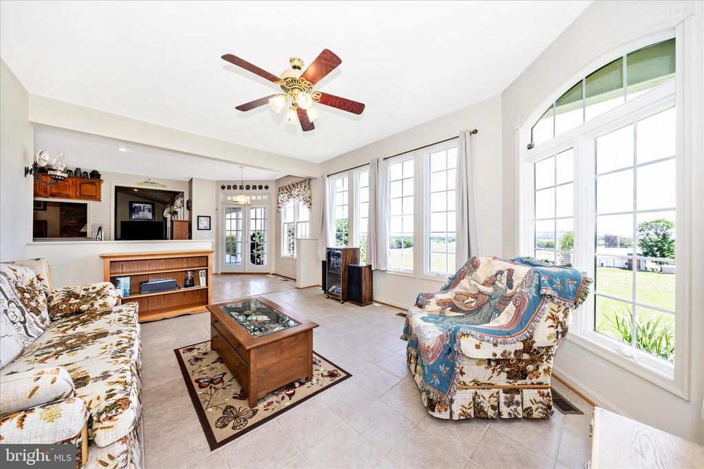 4739 Elmer Derr Rd, Frederick, MD - More