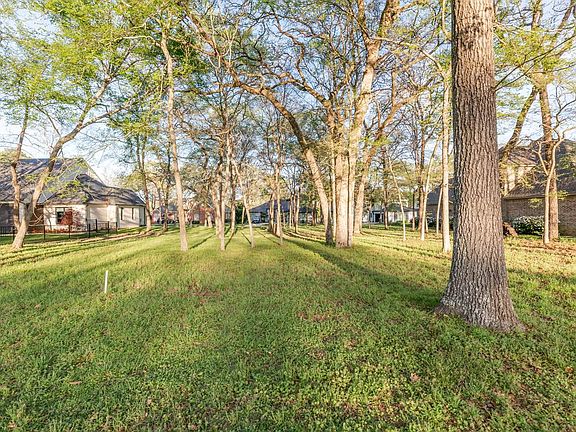 2nd image of Dogwood St Lot 18