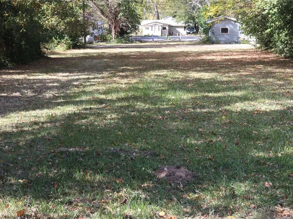 423 S Olive St, Sullivan, MO 63080