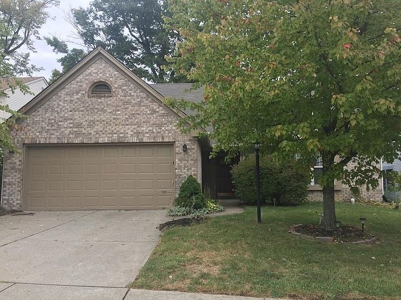 1st image of 862 Charter Woods Dr