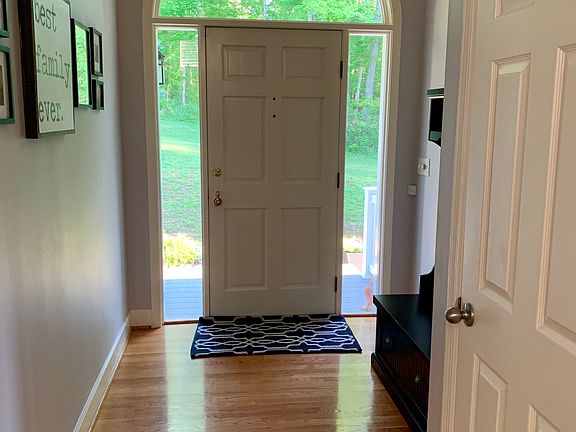 Front door & foyer