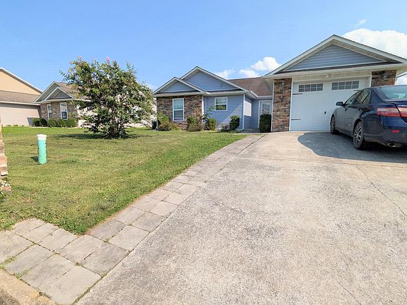 4th image of 447 Cornus Ave