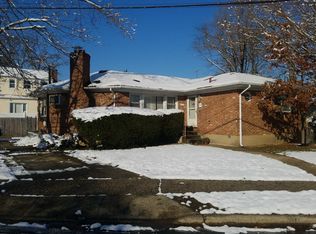 750 Donlon Ave, West Hempstead, NY 11552