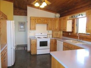 127 W Stark Rd, Esko, MN 55733