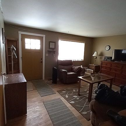 3rd image of 1010 Wilkes Dr