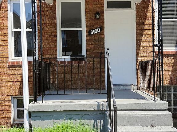 2nd image of 3160 Ravenwood Ave