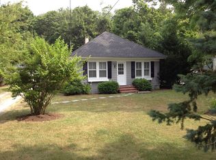 1355 New Suffolk Ave, Mattituck, NY 11952