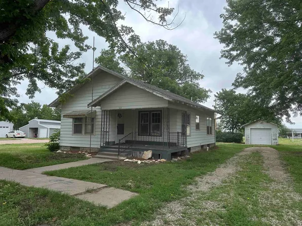 103 S 5th St, Otis, KS 67565
