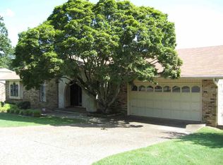 11901 Rivercrest Dr, Little Rock, AR 72212