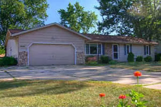 17482 Cleveland Rd photo 1