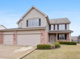 8413 Radcliffe Rd, Tinley Park, IL 60487