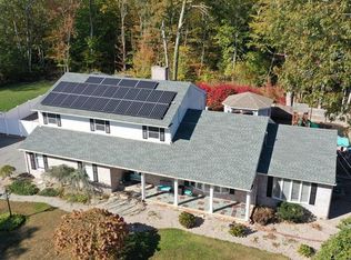 22 Myles Standish Dr, Dartmouth, MA 02747