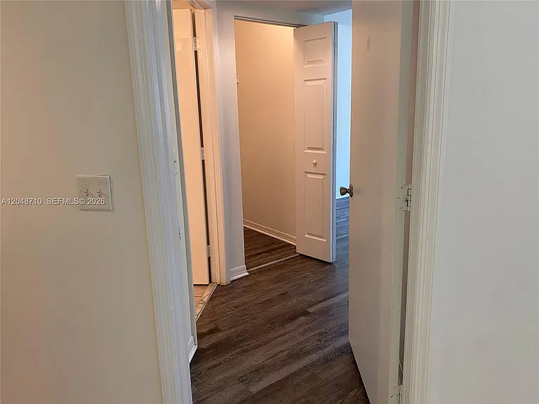 4177 N Haverhill Rd #808 — Photo 31