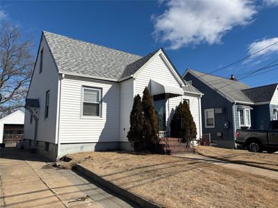 1042 Wool Avenue, Franklin Square, NY, 11010