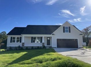 194 Paint Horse Dr, Benson, NC 27504