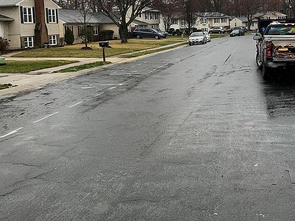 5th image of 10501 Beechwood Dr