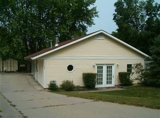 17783 Dogwood Dr, Spring Lake, MI 49456