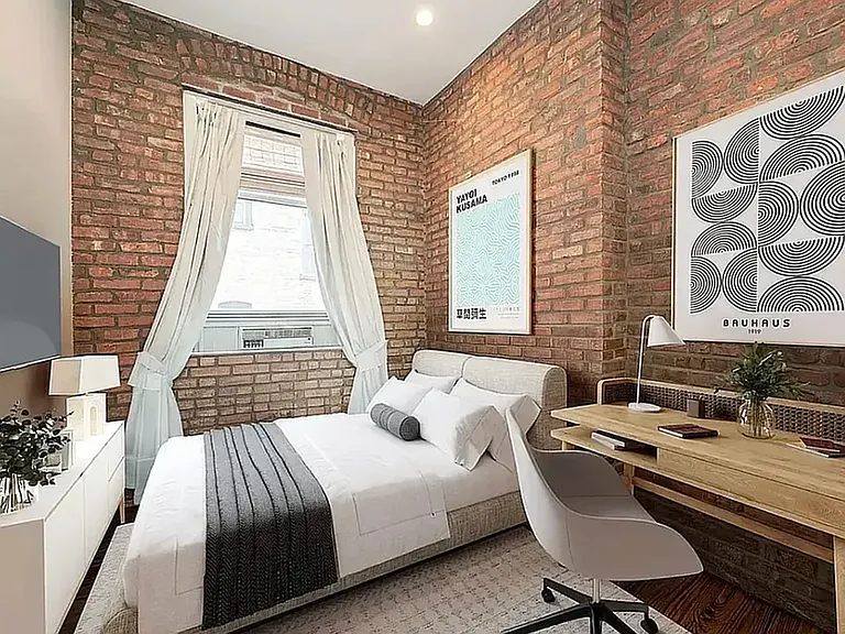 145 W 10th St #2-A — Photo 2