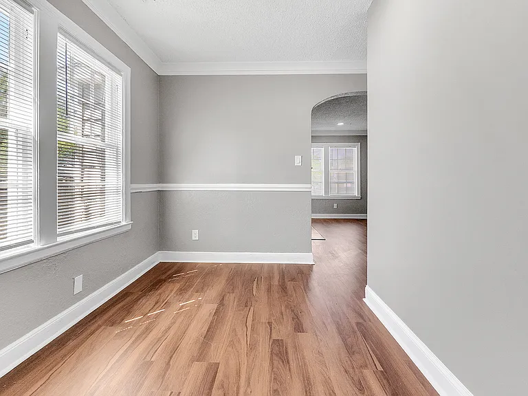 1601 N Michelle Cir — Photo 12