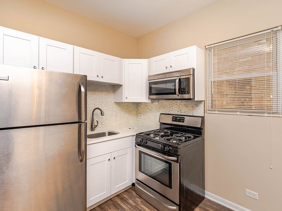1st image of 2445 N Clybourn Ave #24451M