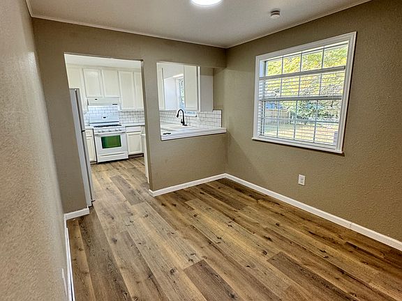 3rd image of 3419 Granite Hill St