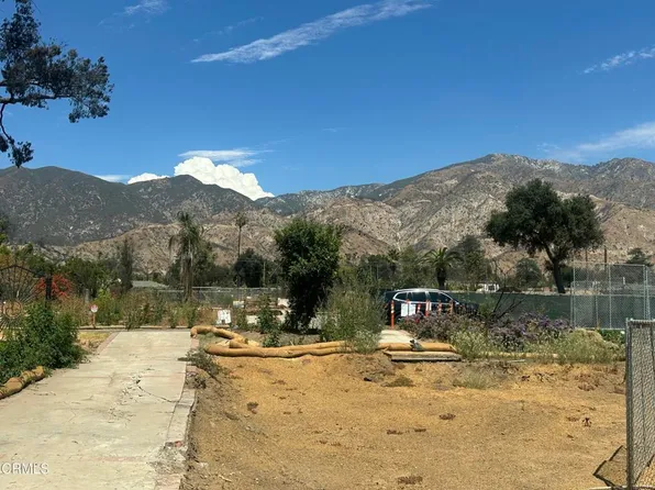 102 W Poppyfields Dr, Altadena, CA 91001
