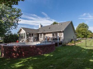 2035 Lynncrest Dr, Coralville, IA 52241