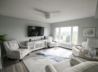 1536 Meadowlark Dr APT 10B, Great Falls, MT 59404
