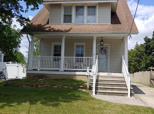 227 E Washington Ave, Magnolia, NJ 08049