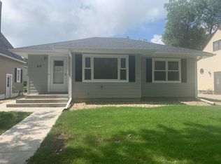 813 3rd St NE, Watertown, SD 57201