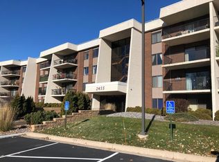 2455 Londin Ln E APT 317, Maplewood, MN 55119