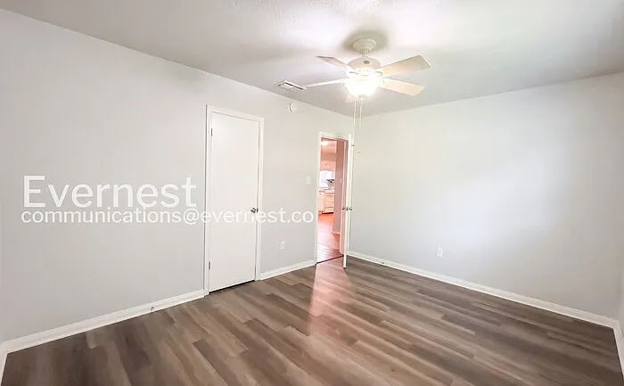 2005 Yorktown Ct S — Photo 19
