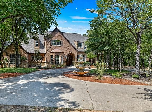 2nd image of 7901 Tudor Ln