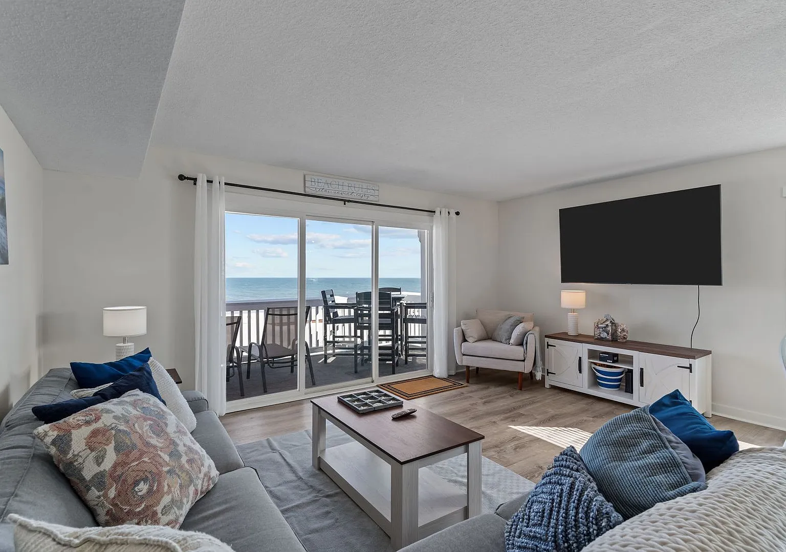 Oceanfront Furnished Condo | Carolina Beach North End | Mid-Term & Extended Stays — Photo 4