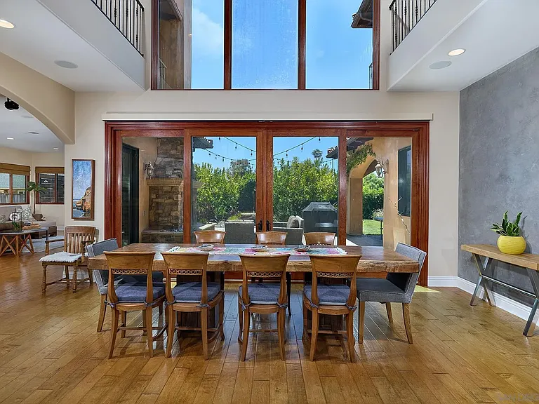 645 N Rios Ave — Photo 6