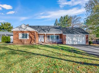 517 Berriedale Dr, Cary, IL 60013