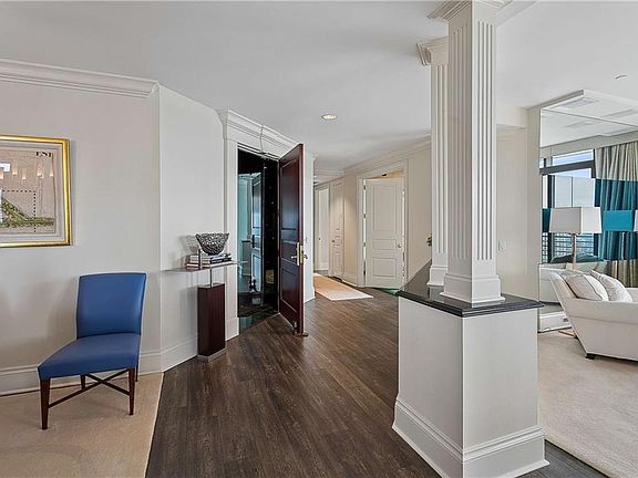 3rd image of 750 Park Ave NE APT 27S