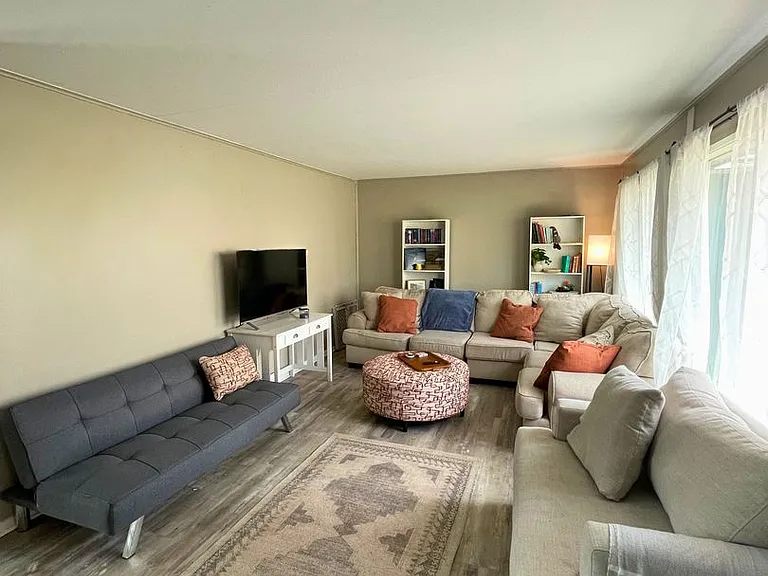 1722 Fernleaf Dr — Photo 6